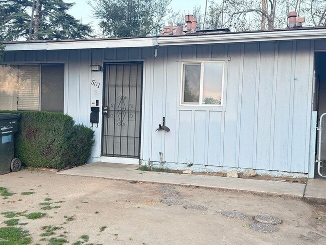 Building Photo - 501 S University St Unit 1-3