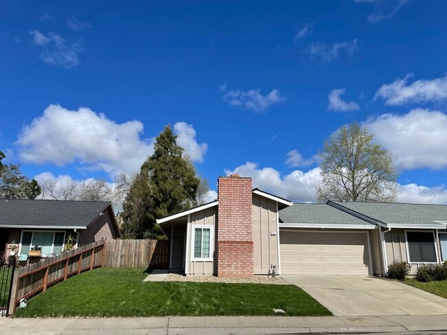 Photo - REMODELED DUPLEX CLOSE TO DOWNTOWN IN S. N...