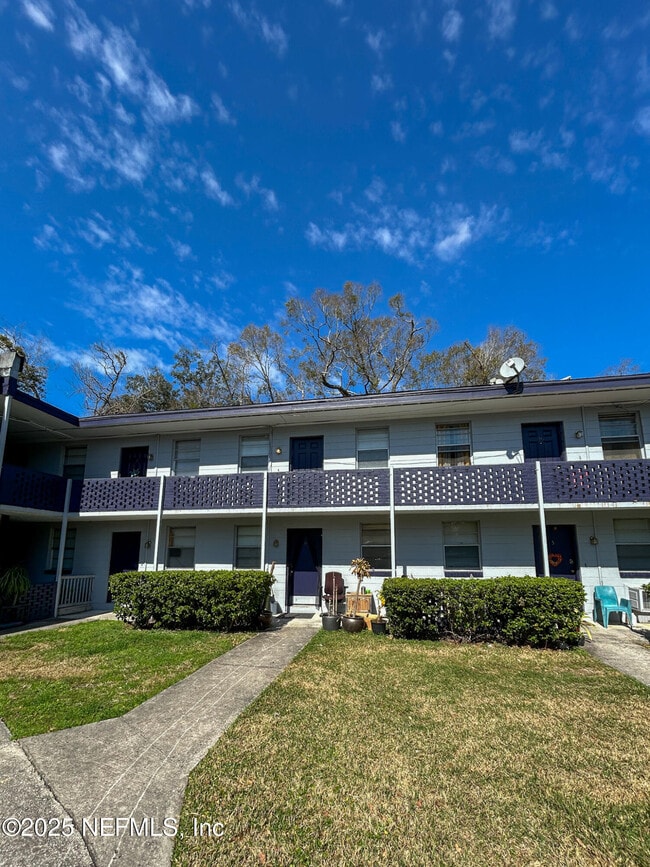 Photo - 1122 Woodruff Ave Unit 7