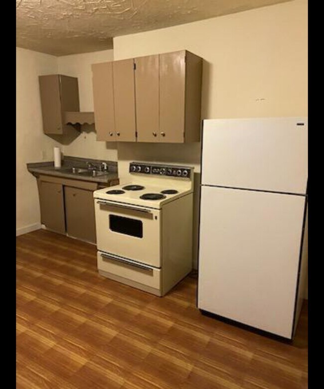 Photo - 272 N 5th St Unit 1