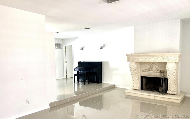 2327 Windsor Rd
