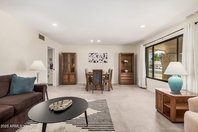 Building Photo - 12930 W Seville Dr Rental
