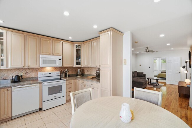 Photo - 502 Gregory Ave