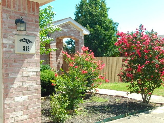 Building Photo - 518 Lone Star Park Ln Rental
