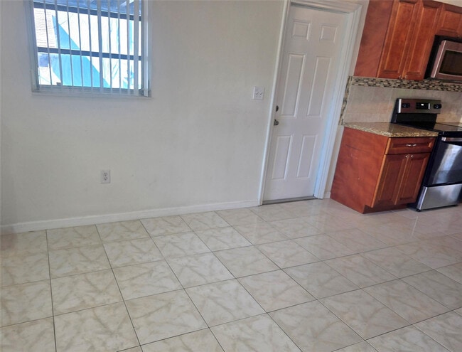 Photo - 2217 Grant St