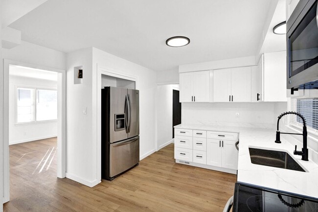 Photo - 3BD | 2BTH - BEAUTIFUL HOME - WEST BLOOMFIELD, MI