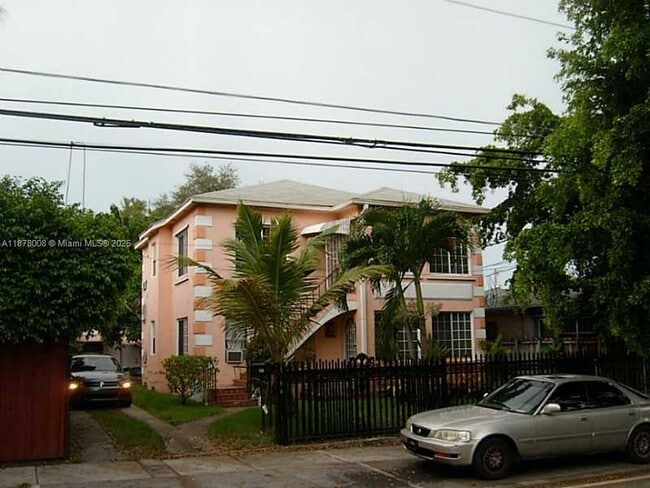 Building Photo - 6912 NE 5th Ave Unit 2 Rental