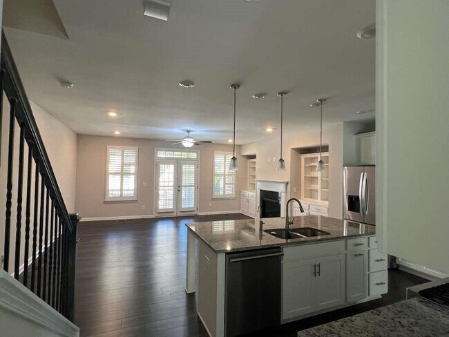 Photo - 4260 Essex Pond Wy