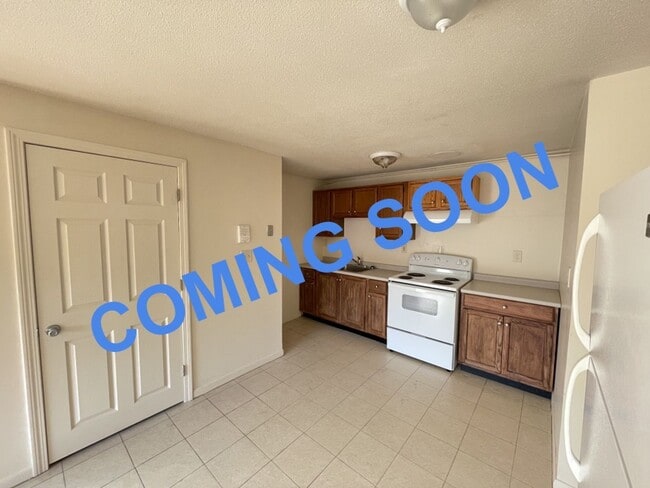Building Photo - 181 Loudon Rd Unit 308