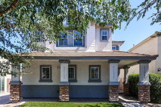 Building Photo - 12026 W Yuma St