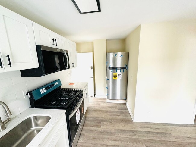 Photo - 234 Franklin St Unit 2nd Floor