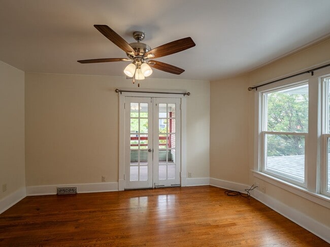 Photo - Howell Unit E