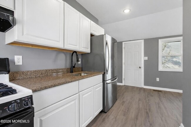 Photo - 209 Hilltop Blvd