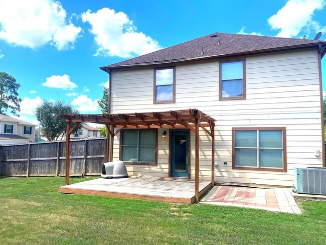 Photo - 21206 Shadow River Ln