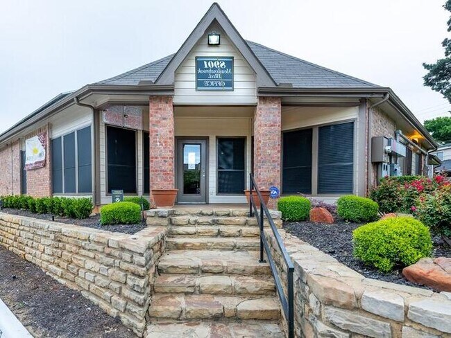 Photo - 8901 Meadowbrook Blvd Unidad b3