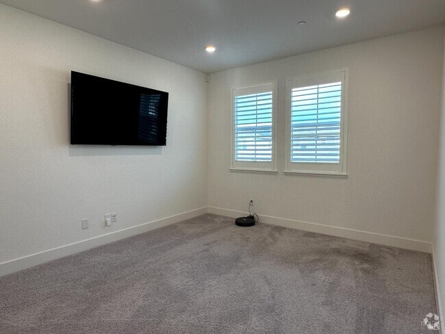Building Photo - 2478 Elan Dr Rental