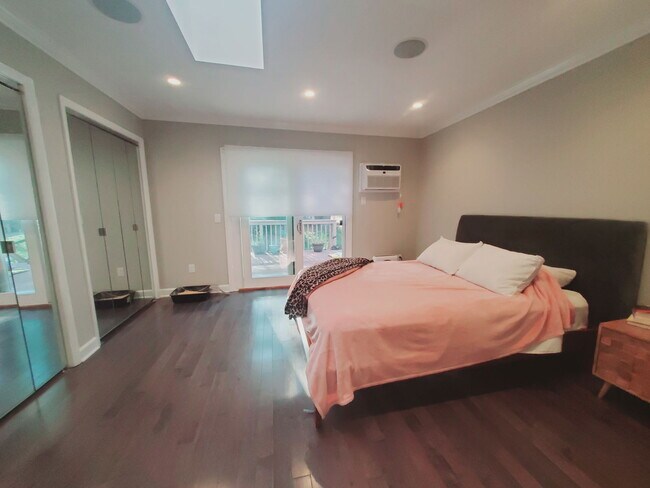 Photo - 24 Adams Ave Unidad F