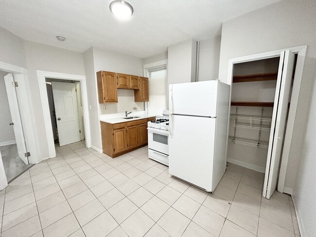 Photo - 178 Gove St Apartment Unit #2