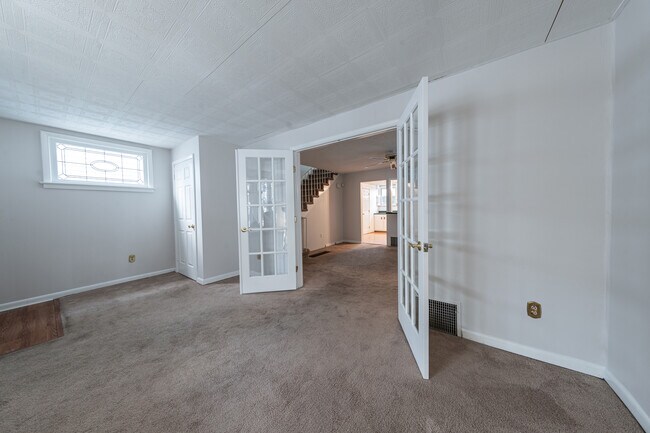 Photo - 849 S Franklin St