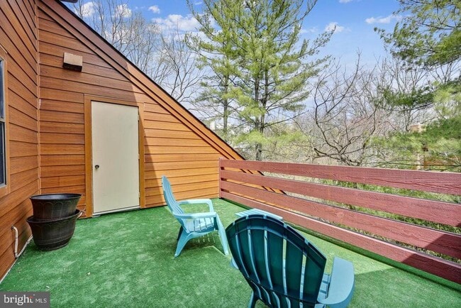 Building Photo - 7531 Weather Worn Way Unit E