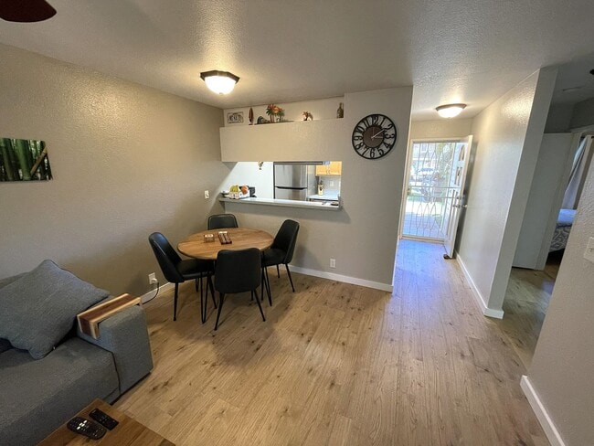 Photo - Furnished Ground Floor Southpointe Condo Available Unidad 12-103