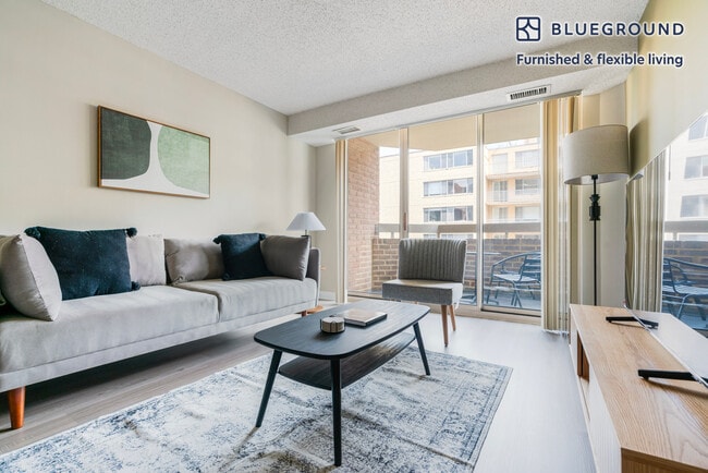 Building Photo - 2140 L St NW