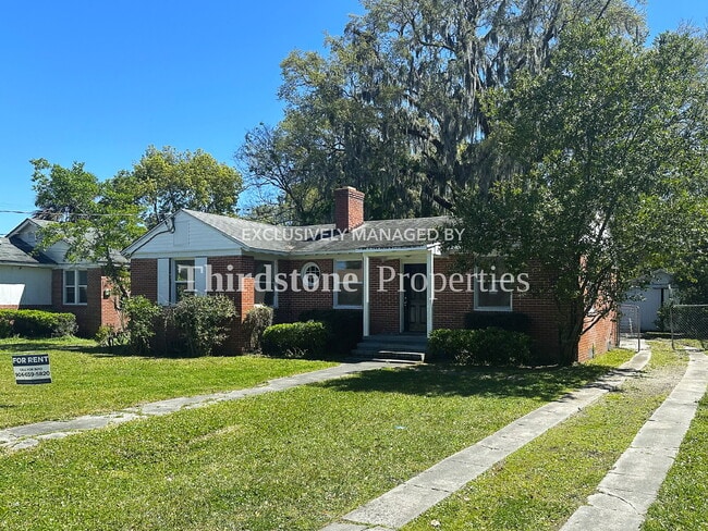 Building Photo - 8121 Hawthorne St