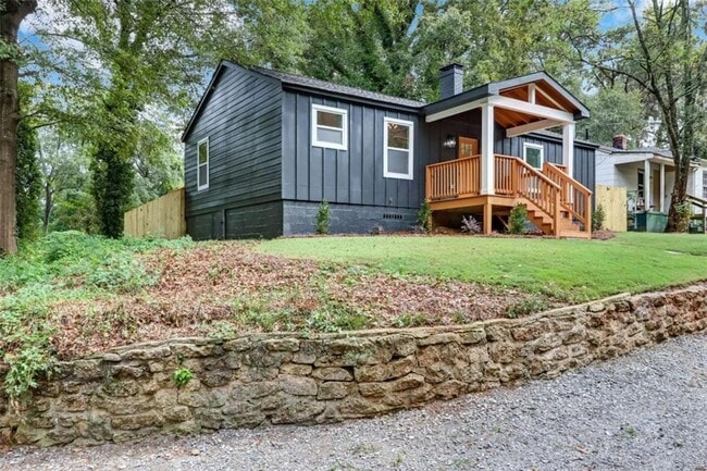 Photo - 1250 Byewood Ln SW