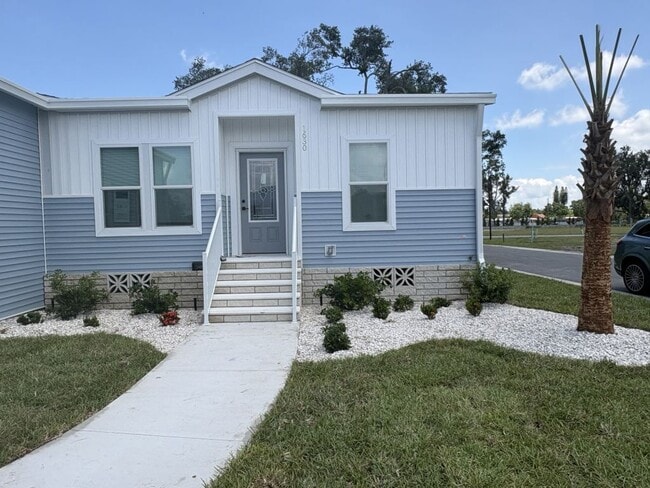 1630 Voyager Dr