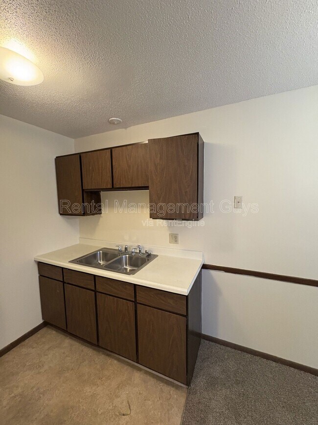 Photo - 2112 N 44th Ave Unit 202