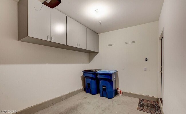 6868 Sky Pointe Dr Unit 1030