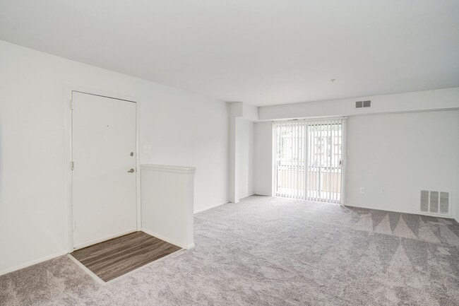 Living Area-Classic (RG)