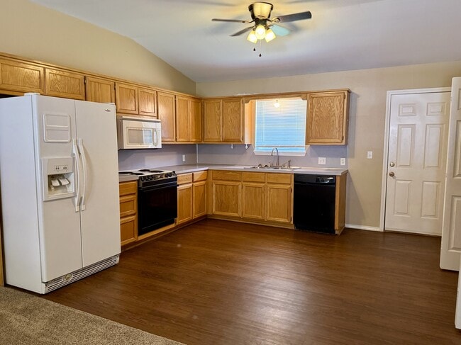 Photo - 2408 Cimmaron Dr