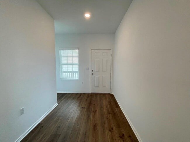 Photo - 14413 Dora Amellia Cv