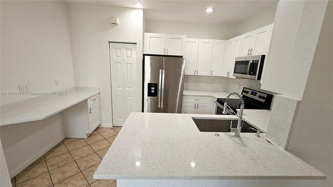 Photo - 686 Conservation Dr Unidad SINGLE