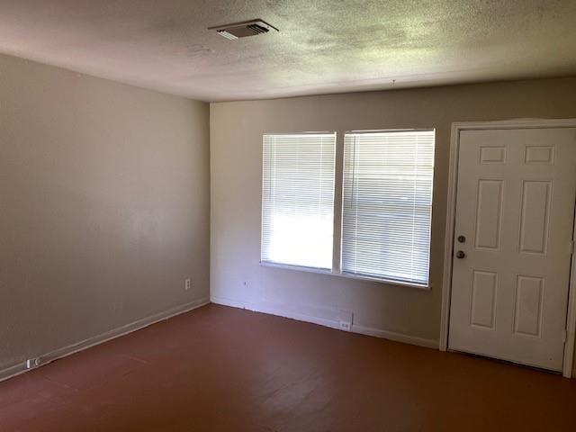 Photo - 5726 Newquay St