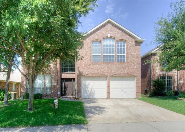 Building Photo - 11161 Balcones Dr