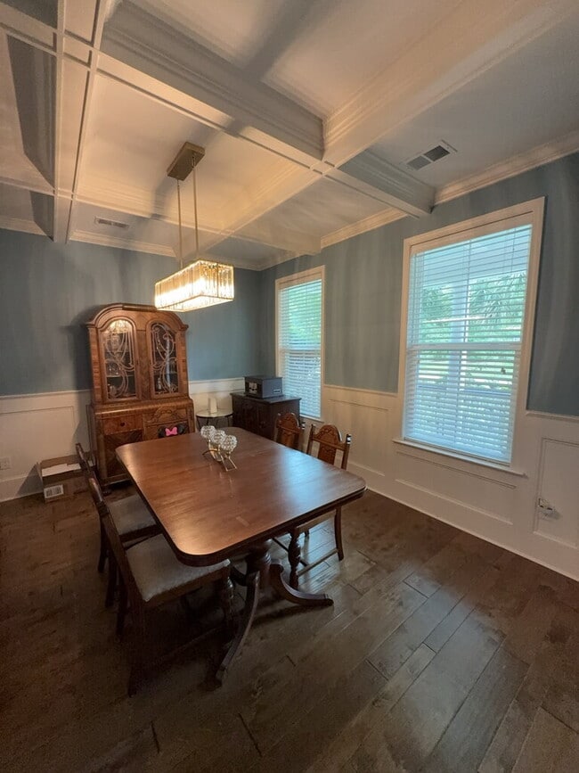 Photo - 302 Pond Hill Ct