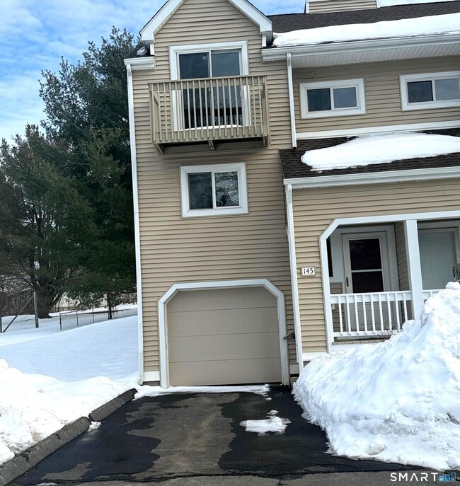 Building Photo - 60 Old Town Rd Unit 145