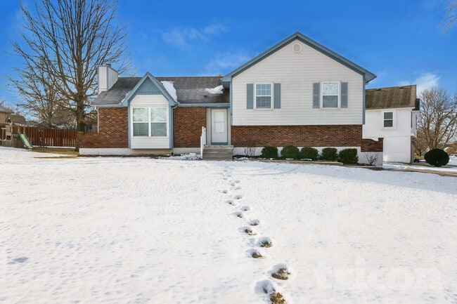 Building Photo - 1920 Fairground Dr