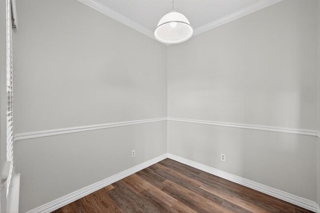 Photo - 12166 Metric Blvd Unidad 2010