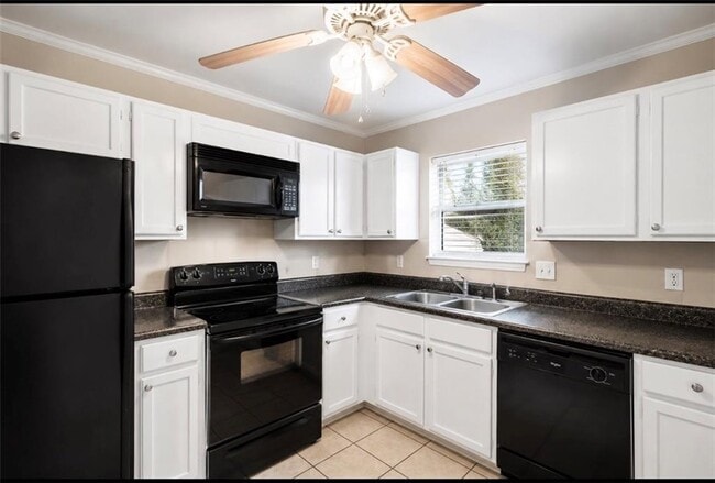2390 Newport Landing