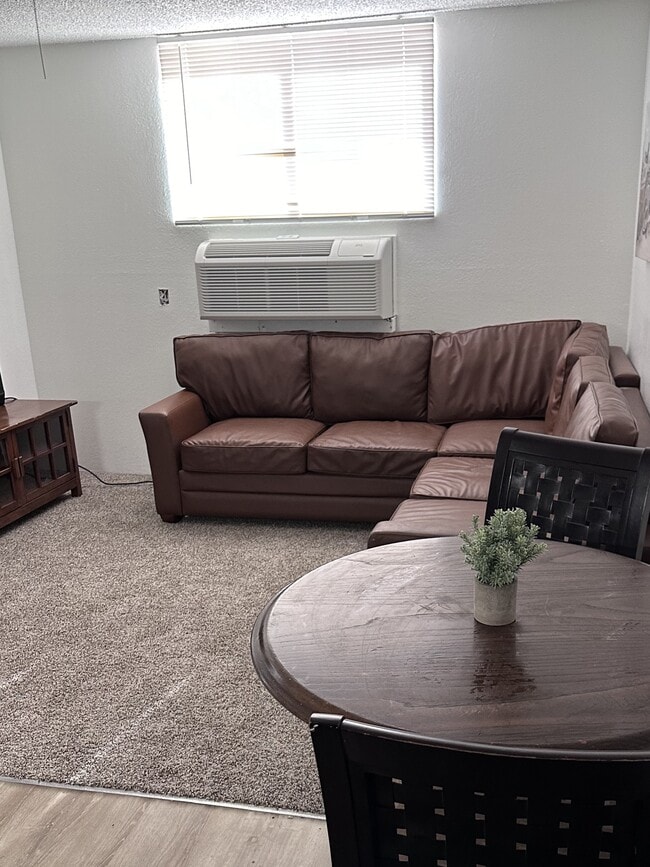 Photo - Sunrise Apartments