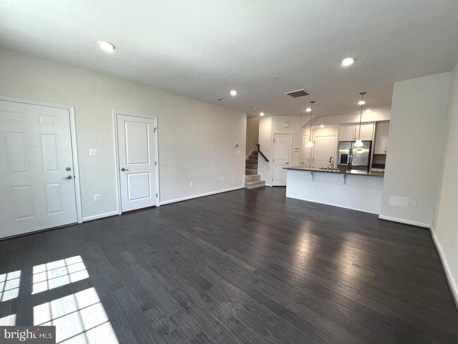 8005 Orchard Grove Rd