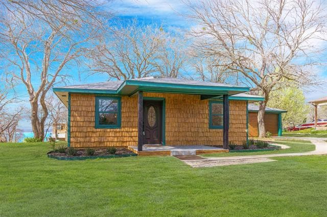 321 Crescent Dr