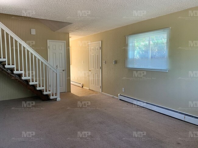 Photo - 1782 N Overland Trail