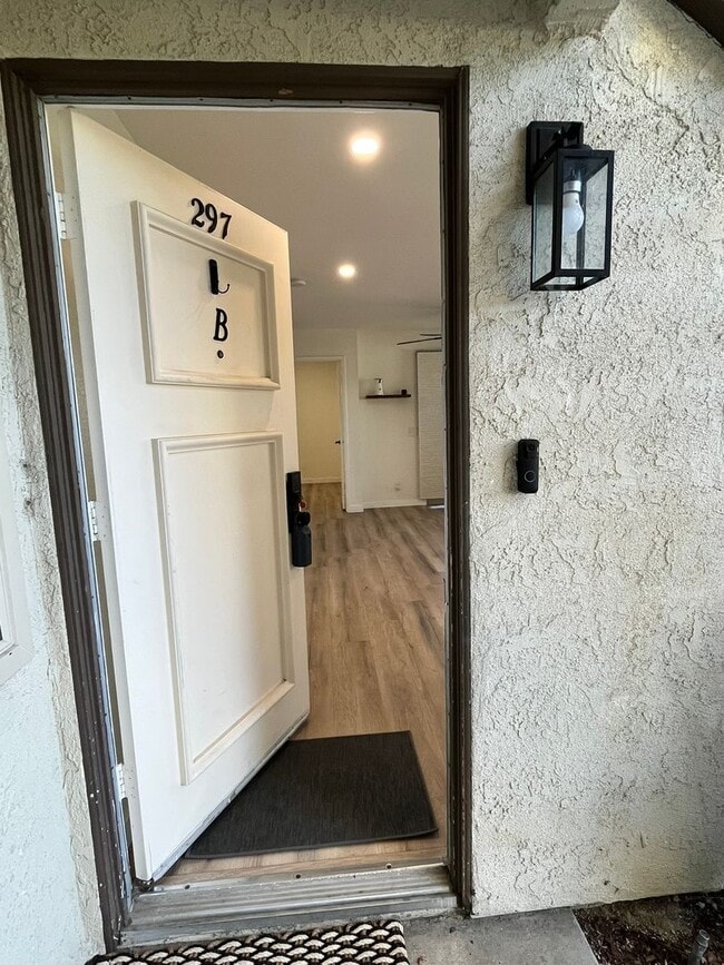 Photo - Remodeled Ground Level Condo in MV!
