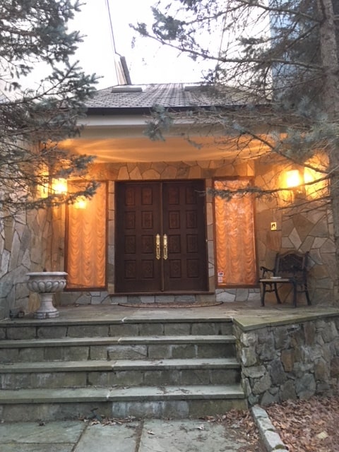 Photo - 9 Surrey Rd (Stamford, CT)