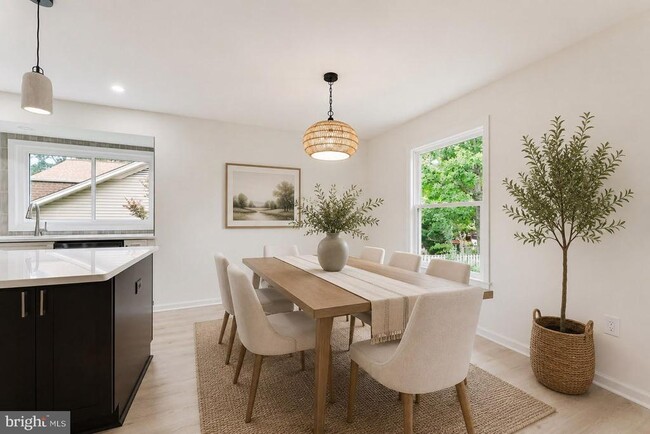 Photo - 7107 Sontag Way