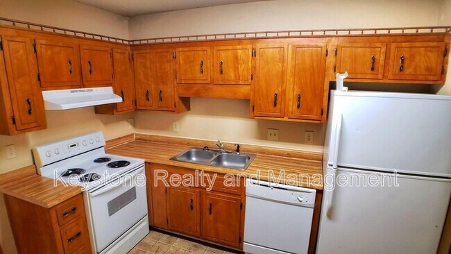 706 Peachers Dr Unit B